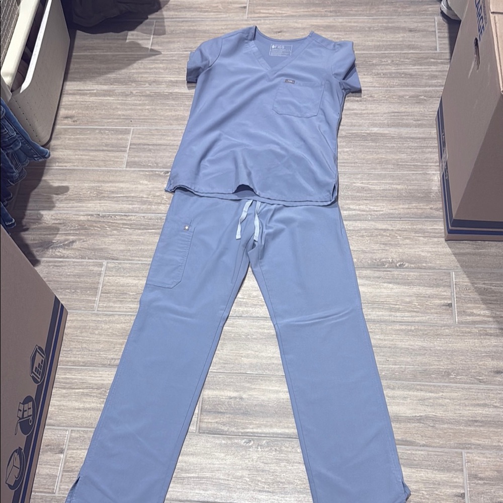 Periwinkle/Grey Scrub Set Figs